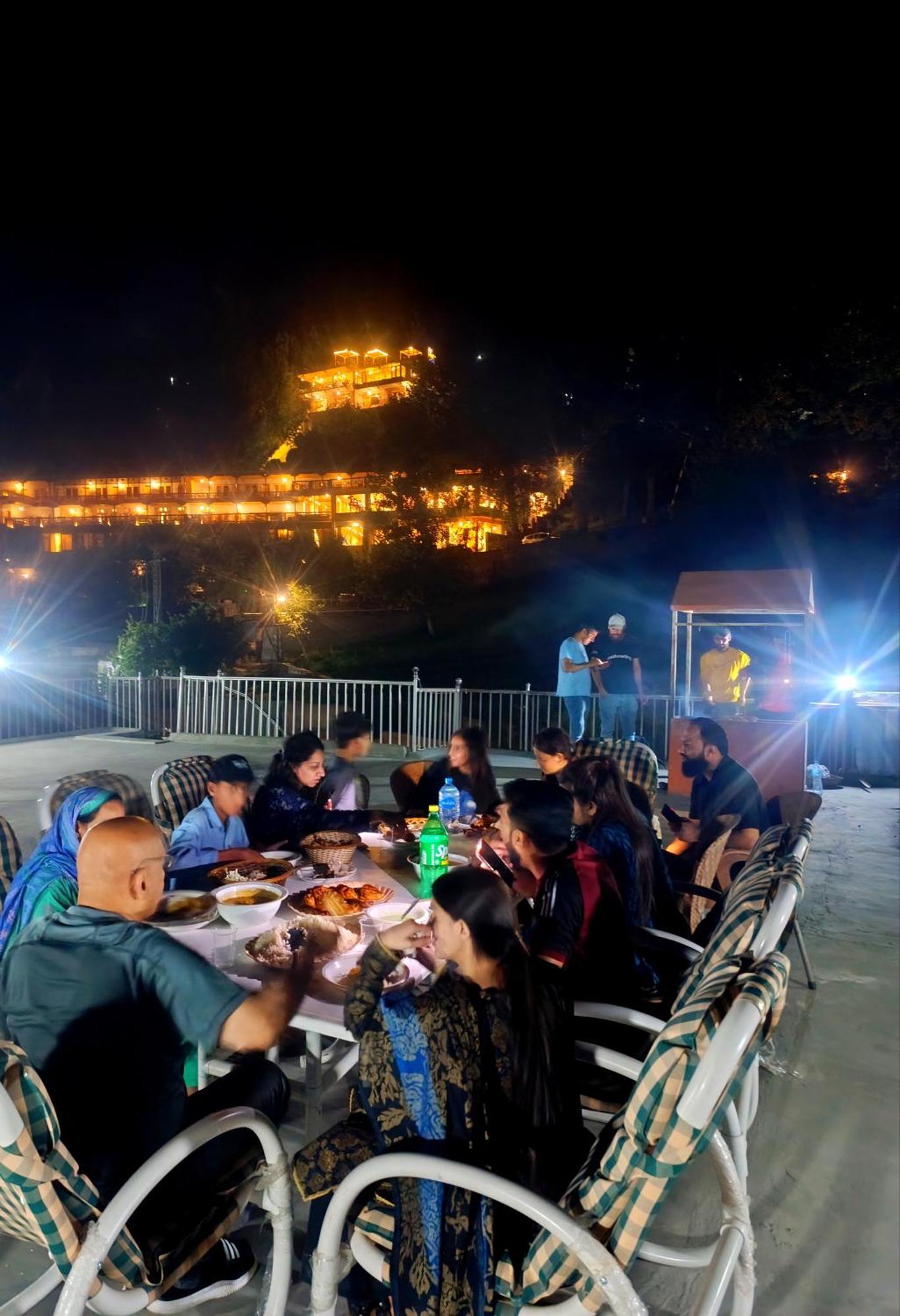 Hotel Hunza Lounge Karimabad  Exterior foto